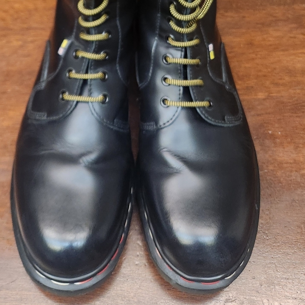 Made In England Doc Marten Boot - Picture 9 of 9